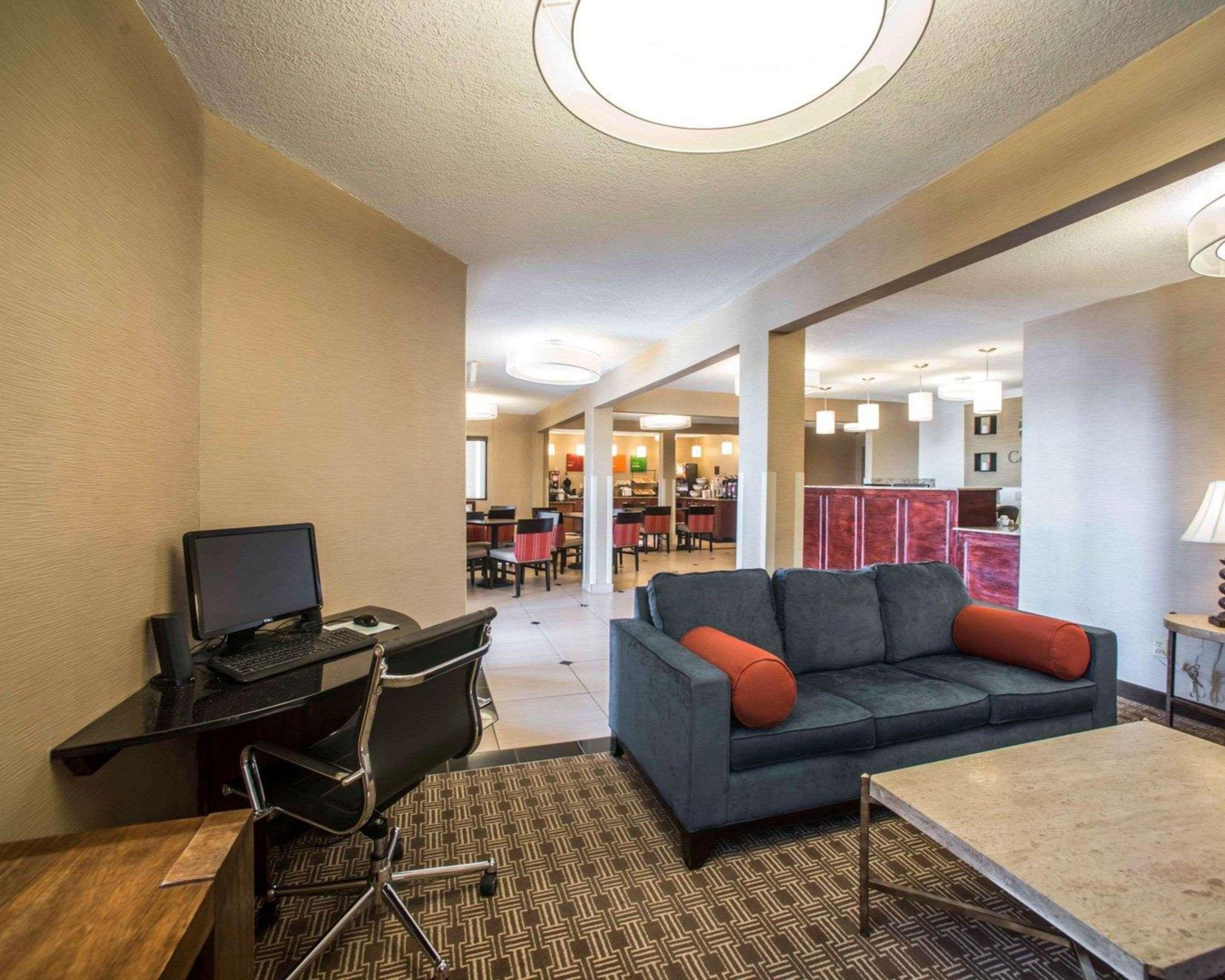 Quality Inn & Suites Boonville - Columbia Luaran gambar
