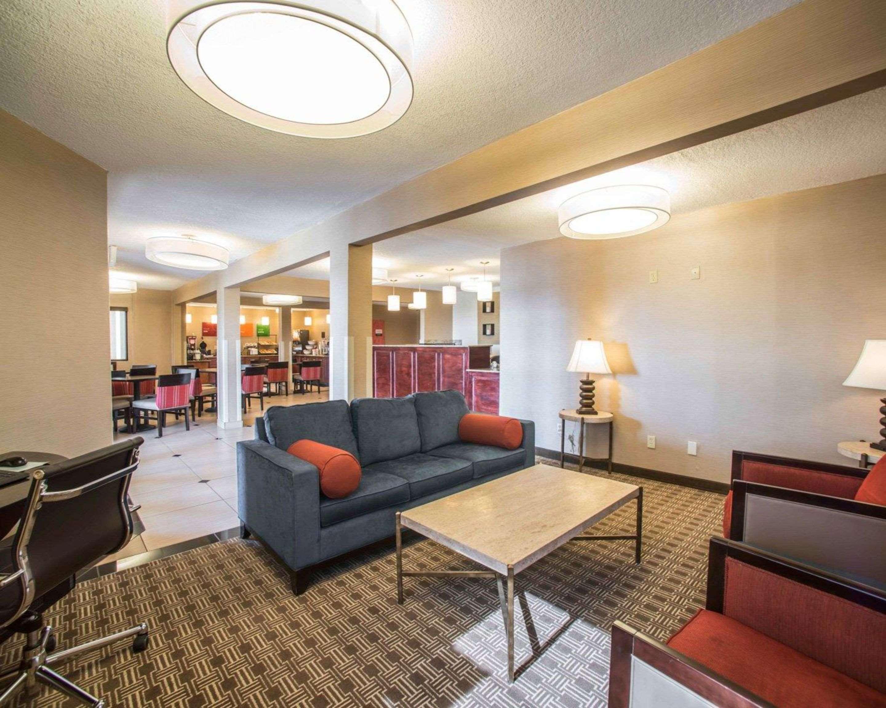 Quality Inn & Suites Boonville - Columbia Luaran gambar