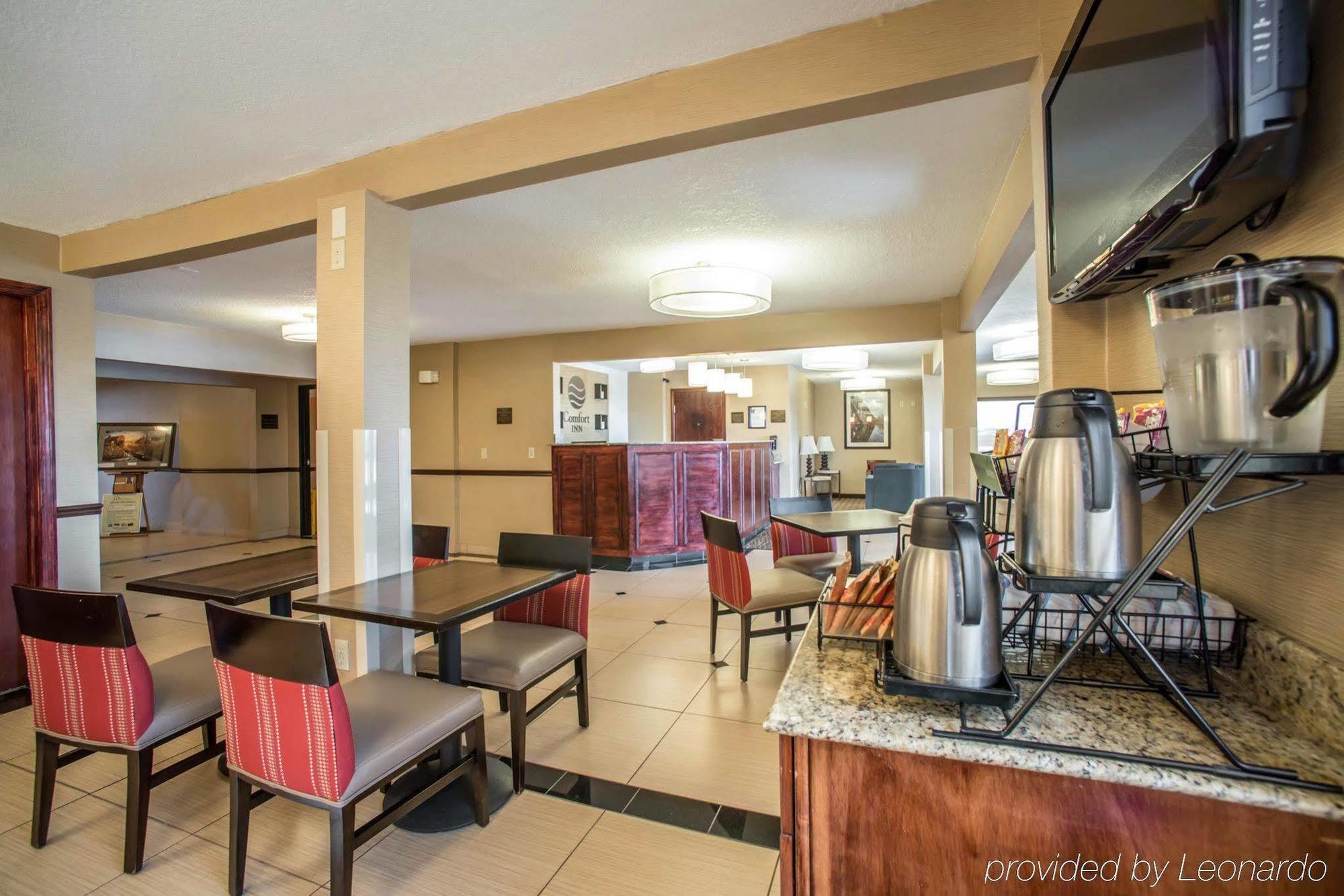 Quality Inn & Suites Boonville - Columbia Luaran gambar